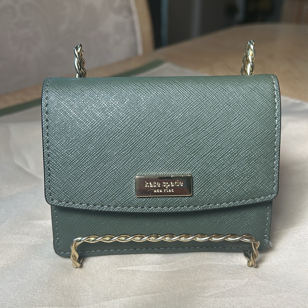 Kate Spade Petty Laurel Way Wallet - Picture 11 of 11